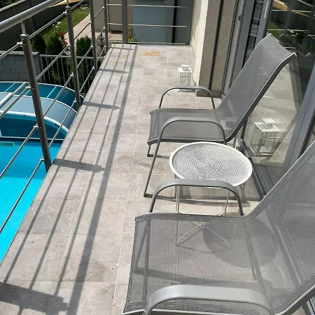 Z Wellnes Apartment Pressburg