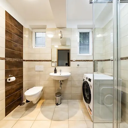 S Wellnes Apartman Pozsony